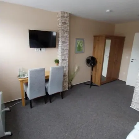 Отель & Restaurant - Zum Schleicher Kuckuck *