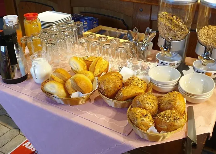 Hotel & Restaurant - Zum Schleicher Kuckuck *