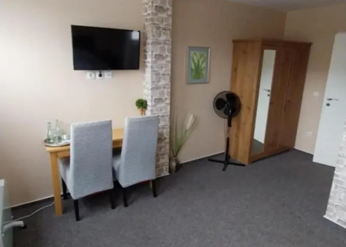 Hotel & Restaurant - Zum Schleicher Kuckuck *